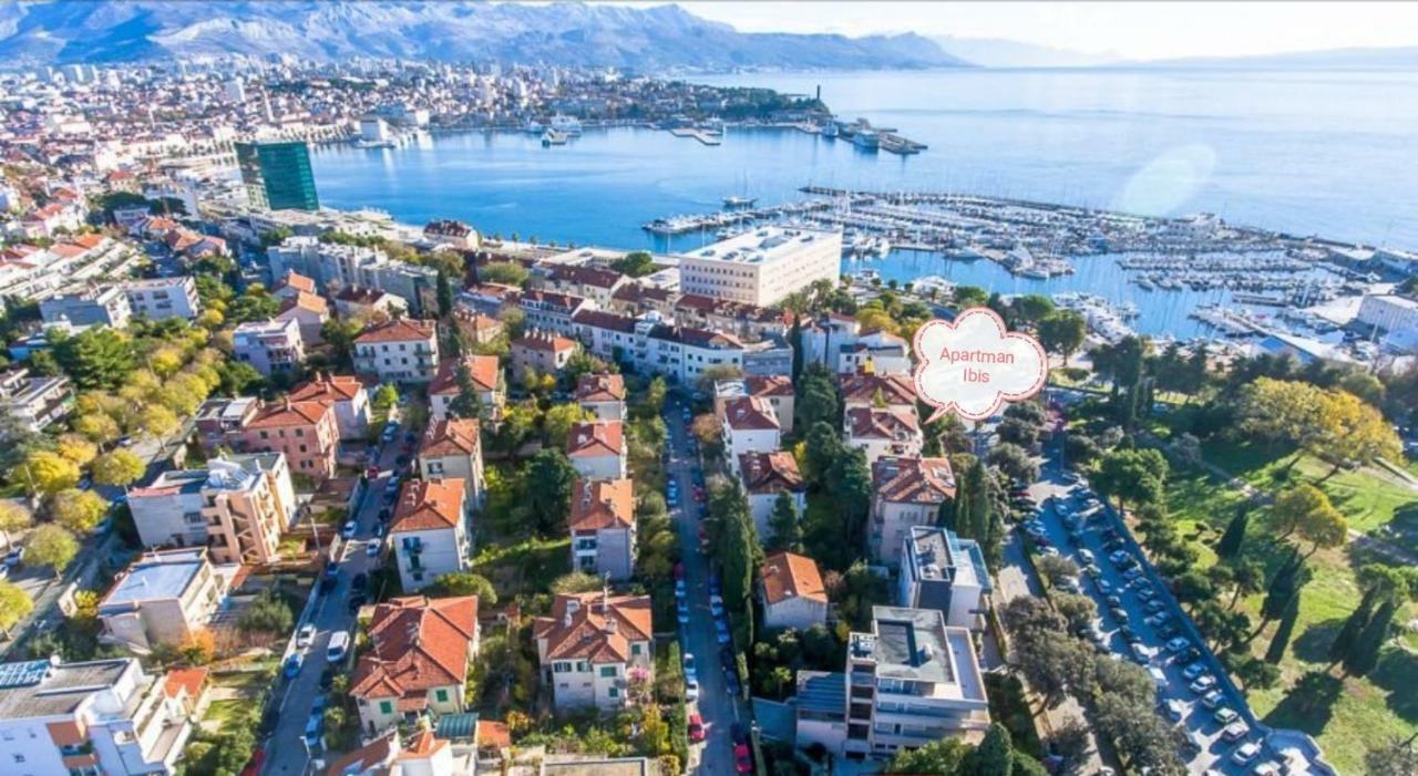 Apartment Ibis Your Cosy Oasis With Private Parking And Patio