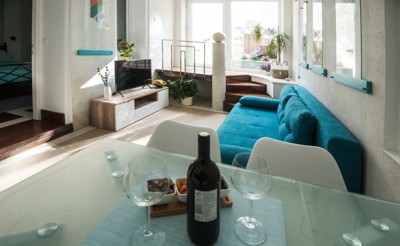 Apartment Ibis Your Cosy Oasis With Private Parking And Patio *