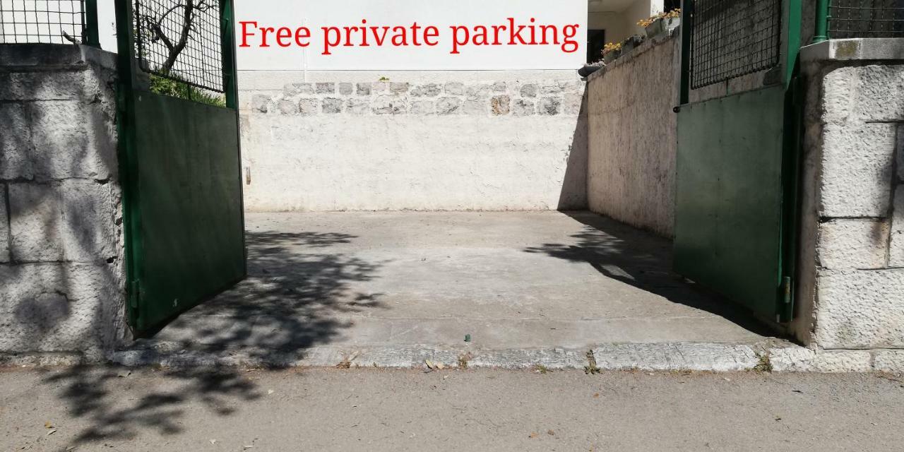 Apartment Ibis Your Cosy Oasis With Private Parking And Patio *