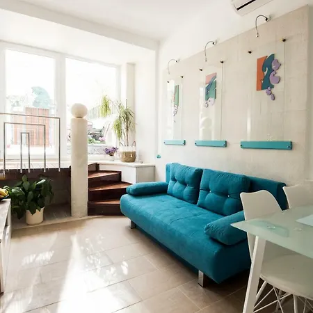 Ibis Your Cosy Oasis With Private Parking And Patio Split Exterior photo