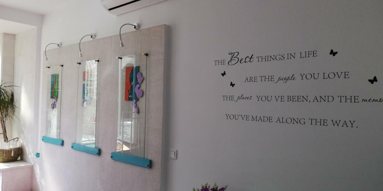 Ibis Your Cosy Oasis With Private Parking And Patio Apartament *